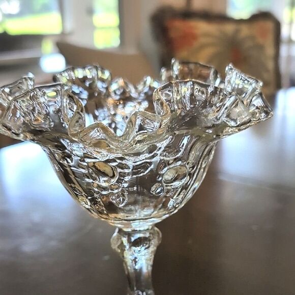 Vintage Fenton Glass Floral Crimped Ruffle Edge Compote Pedestal Candy Dish - Picture 9 of 10